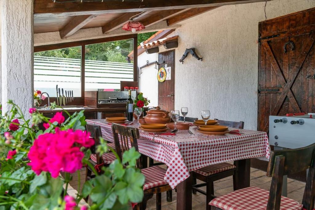 Piccola Casa - A Little Paradise Kršan Esterno foto
