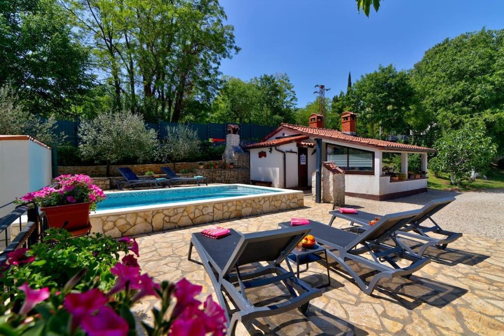 Piccola Casa - A Little Paradise Kršan Esterno foto